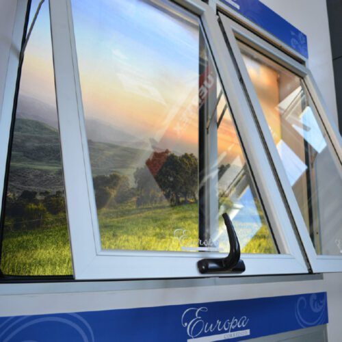 Ventanas Proyectables Europa